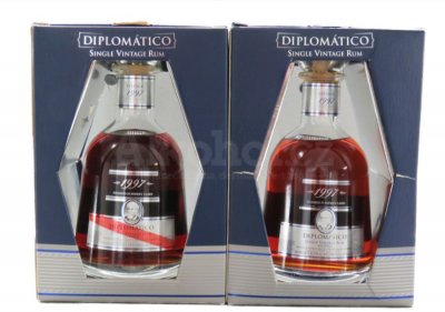 Aukce Diplomatico Single Vintage 1997 Venezuela Edition S pruhem & bez pruhu 2×0,75l 43% GB L.E.